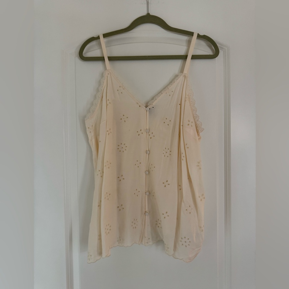 Torrid Cream Floral Button-Down Camisole